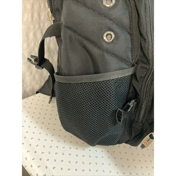 Swissgear By Wenger Pre 2014 Model Airflow Black Backpack Laptop Travel Large - Picture 8 of 16